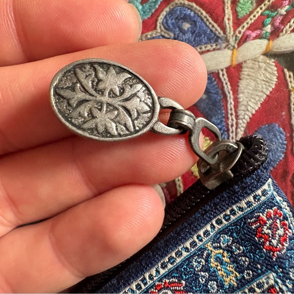 Ornate Blue and Red Woven Tapestry Coin Purse 5.5” Oriental Pattern - Picture 6 of 7